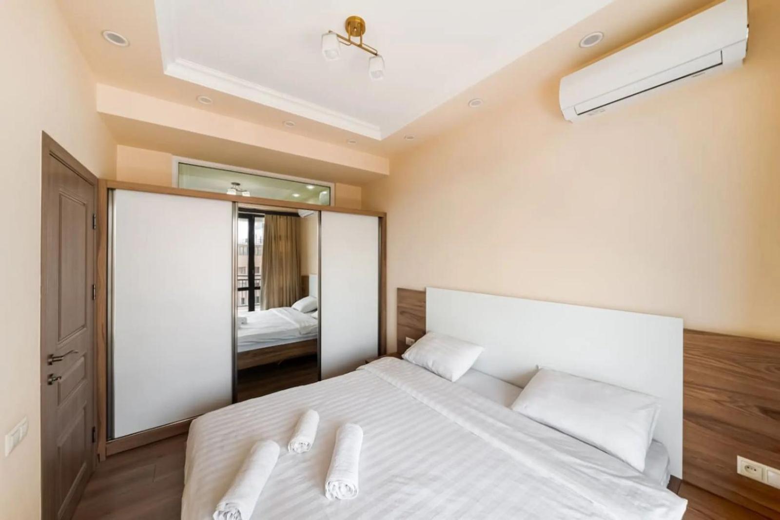 Fantastic Apartments Near Republic Square, Perfect Location, Mystreet Company Erévan Extérieur photo
