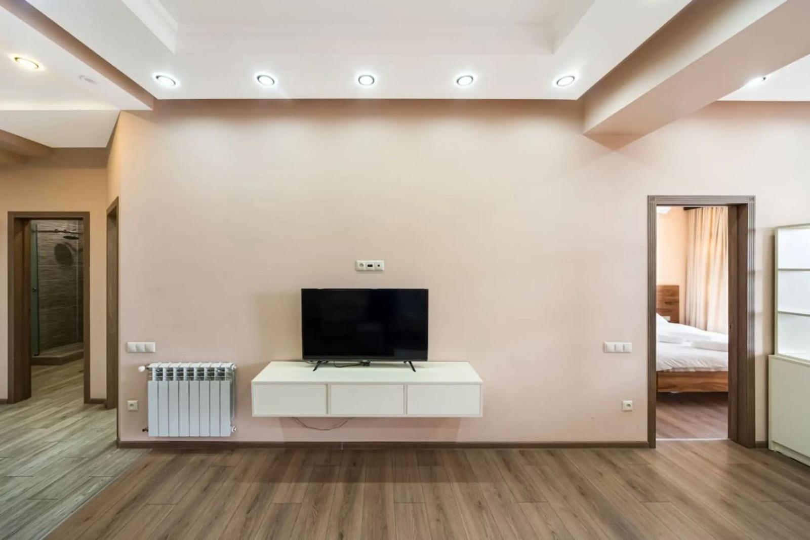 Fantastic Apartments Near Republic Square, Perfect Location, Mystreet Company Erévan Extérieur photo