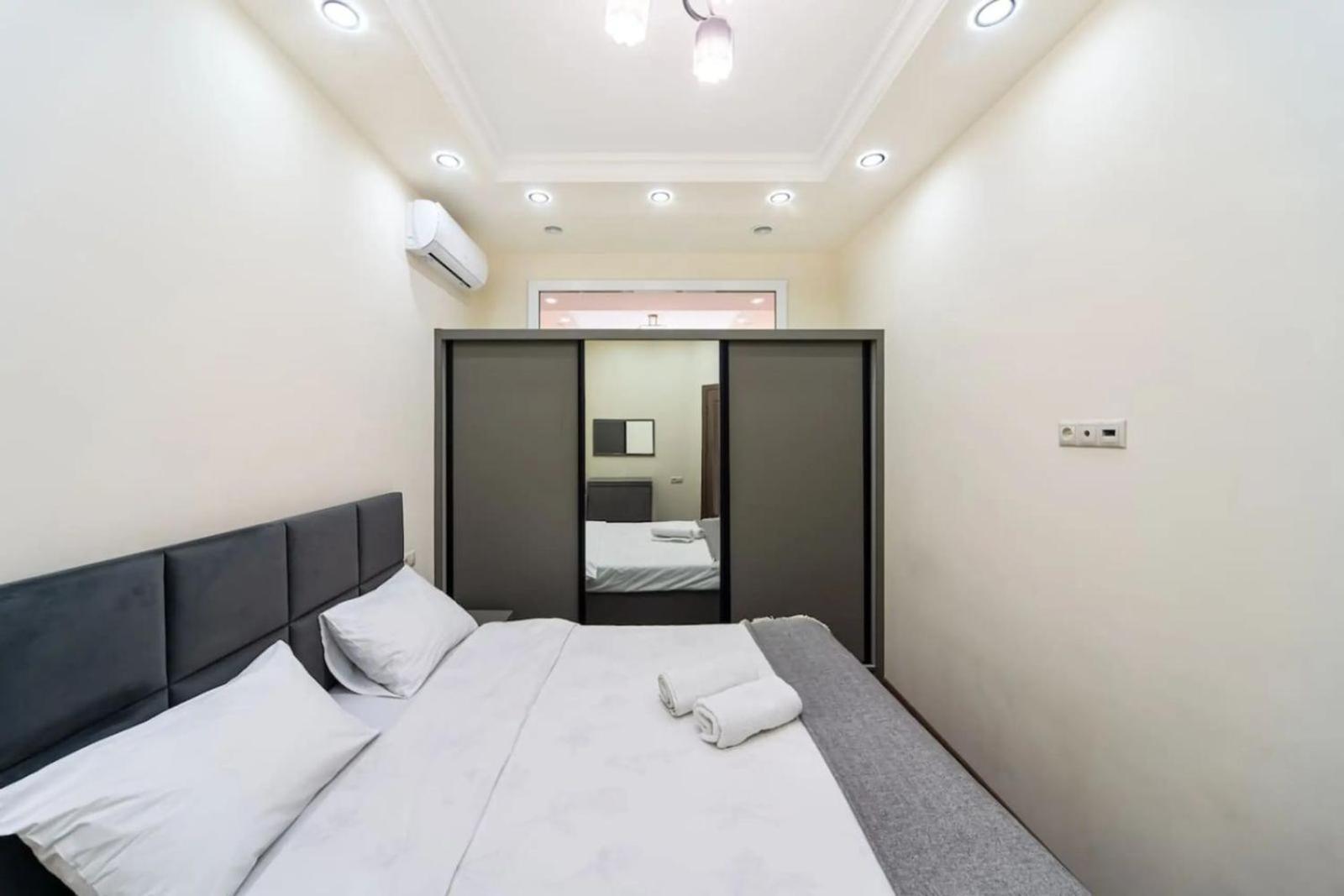 Fantastic Apartments Near Republic Square, Perfect Location, Mystreet Company Erévan Extérieur photo