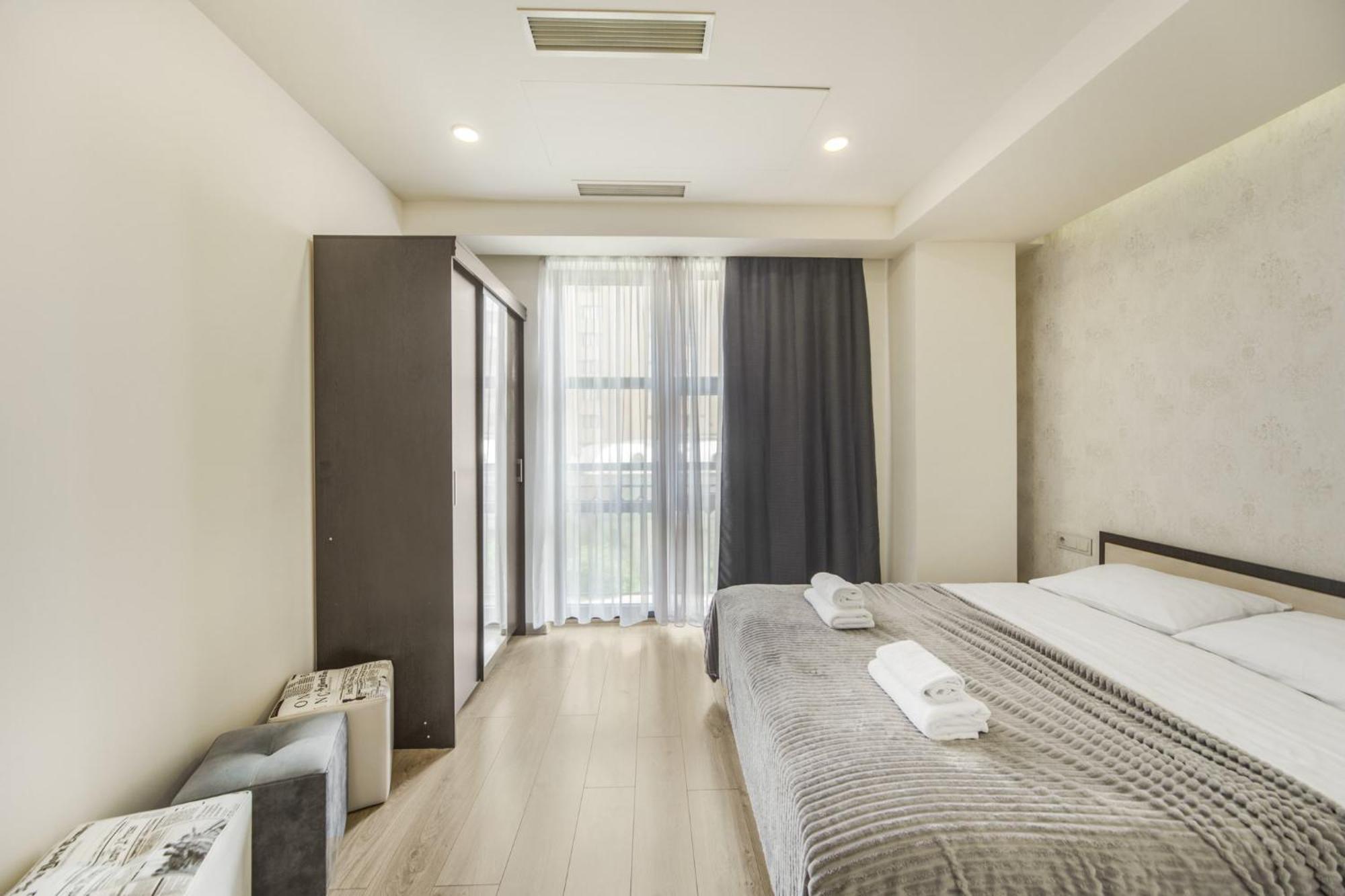 Fantastic Apartments Near Republic Square, Perfect Location, Mystreet Company Erévan Extérieur photo